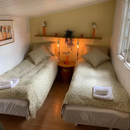 Indbydende Bed & Breakfast Med Dejlig Gardhave Randers Exterior photo